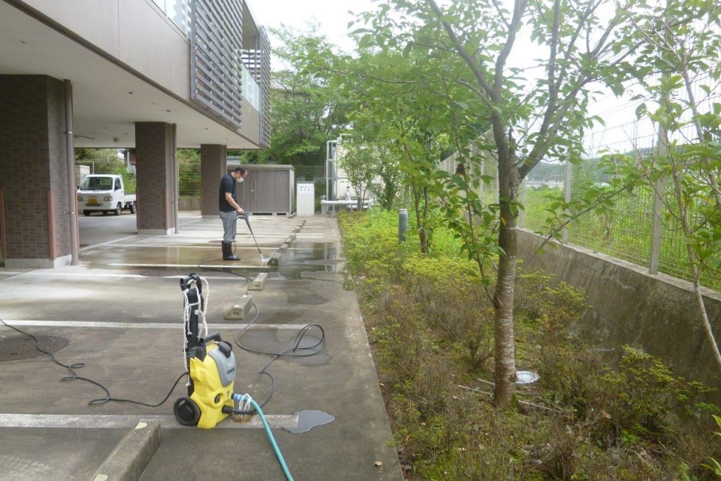緑祐の郷駐車場